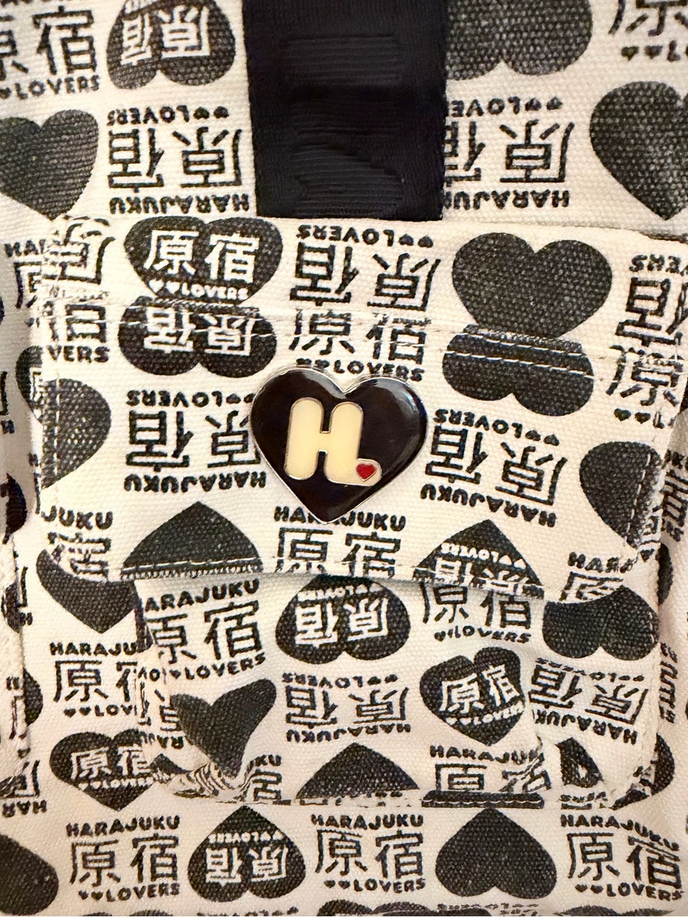 Harajuku Lovers Black and White Logo Heart Tote - Picture 5 of 6